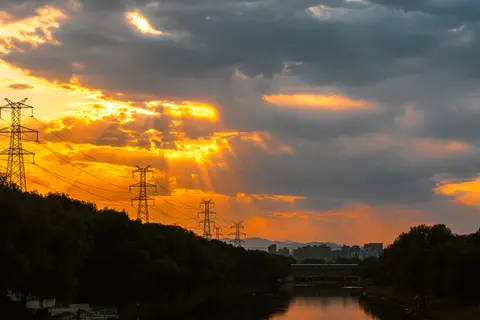 日落时分的天空和云彩