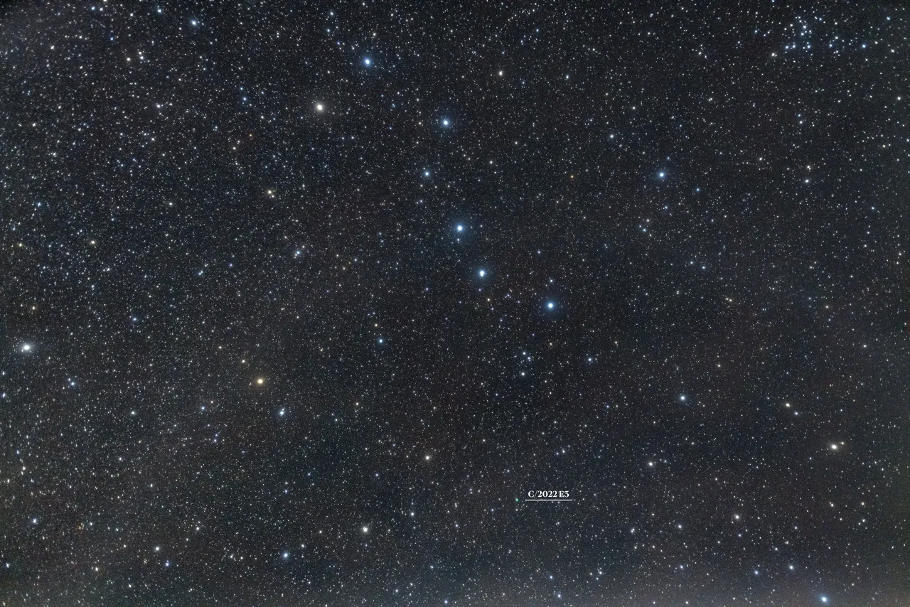 繁星点点的夜空
