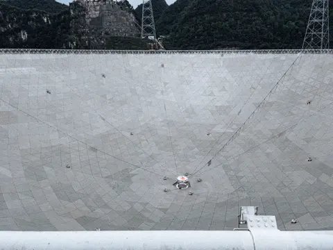 大型射电望远镜的反射面