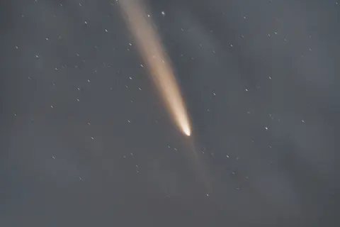 夜空中的一颗彗星